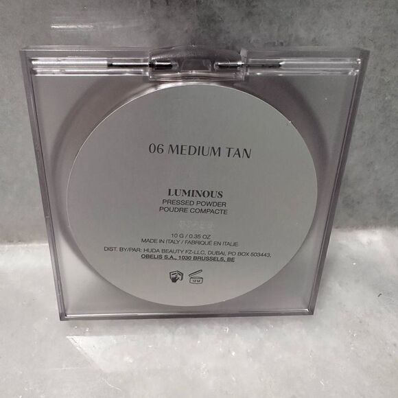 NWT GloWish By Huda Beauty 06 Medium Tan Luminous Pressed Powder 0.35oz - Picture 4 of 4
